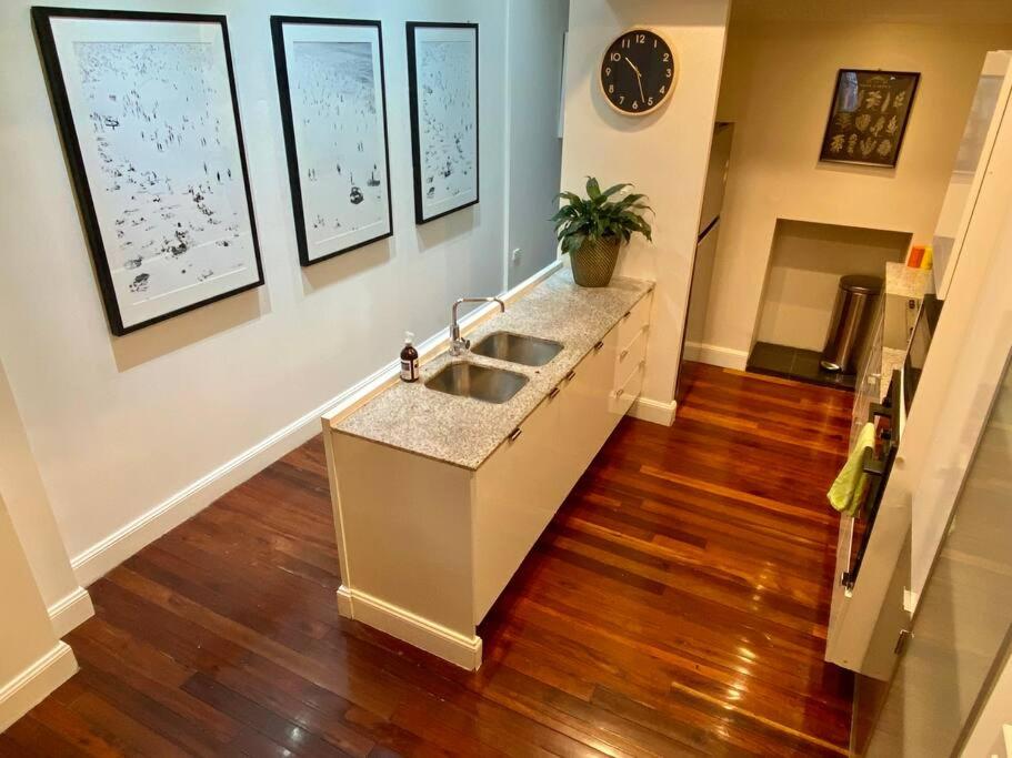 Immaculate 3 Bed City Home - Close to Everything!
