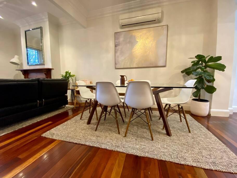 Immaculate 3 Bed City Home - Close to Everything!