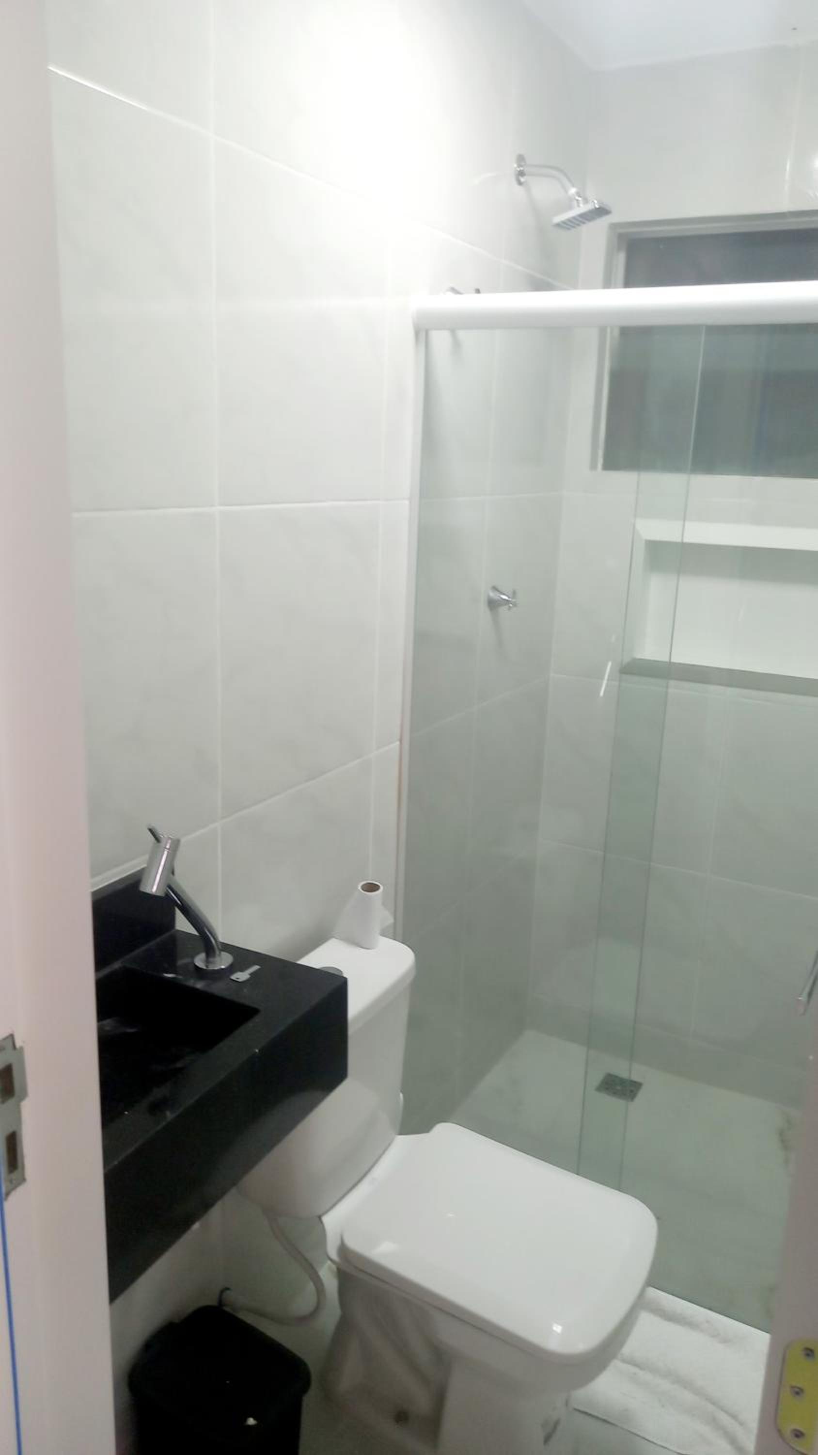 Apart Verdemar Confort com 3 quartos para ate 8 pessoas moderno e funcional e apenas poucos passos da praia