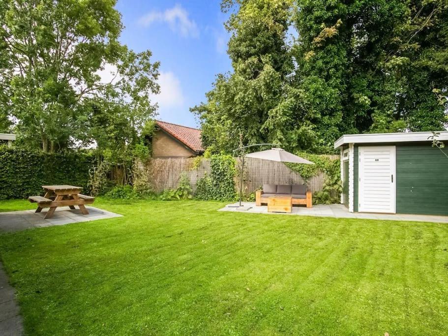 Holidayhouse Zeeland view 3