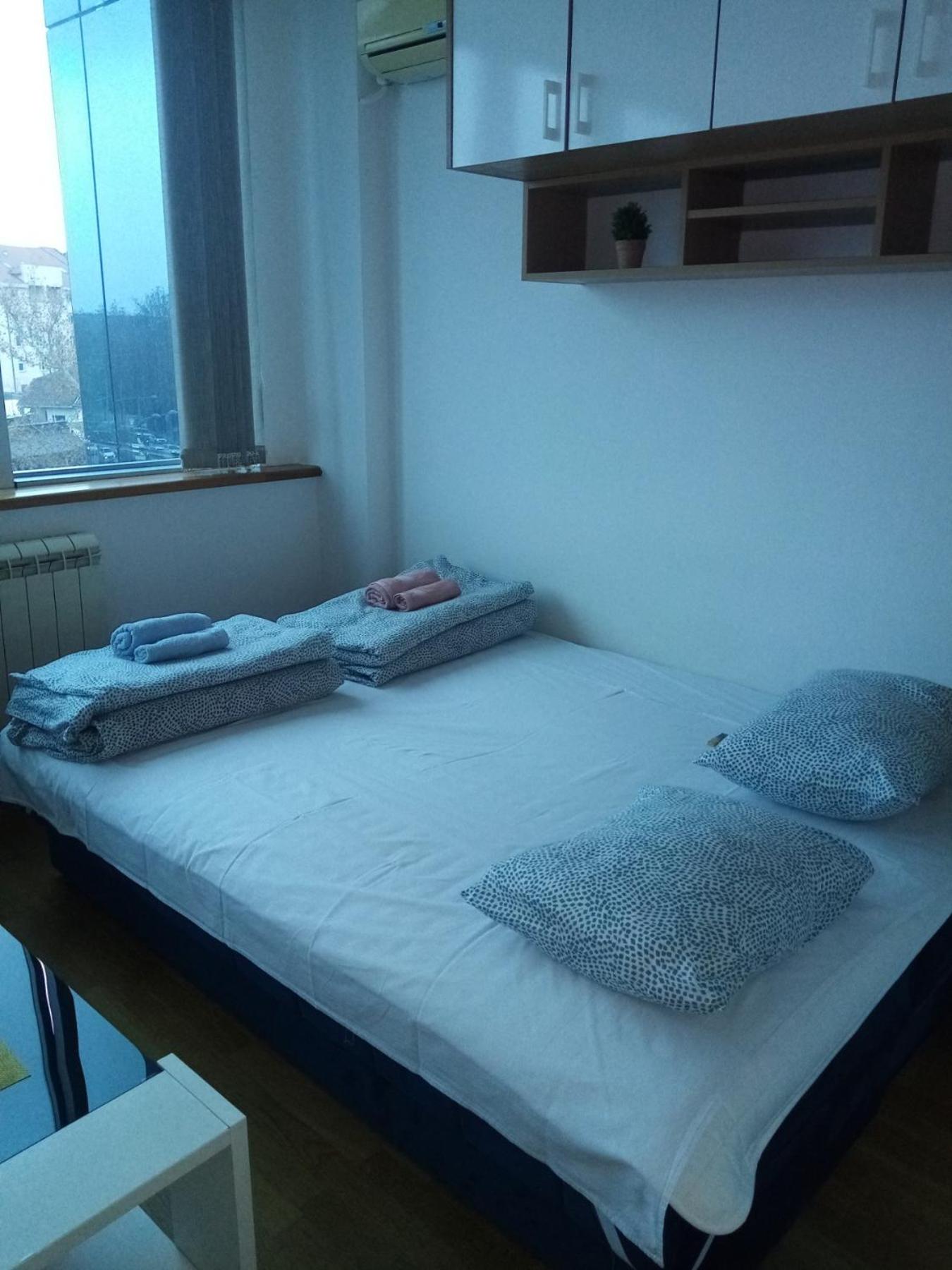 Central apartment with 24-7 building security view 4