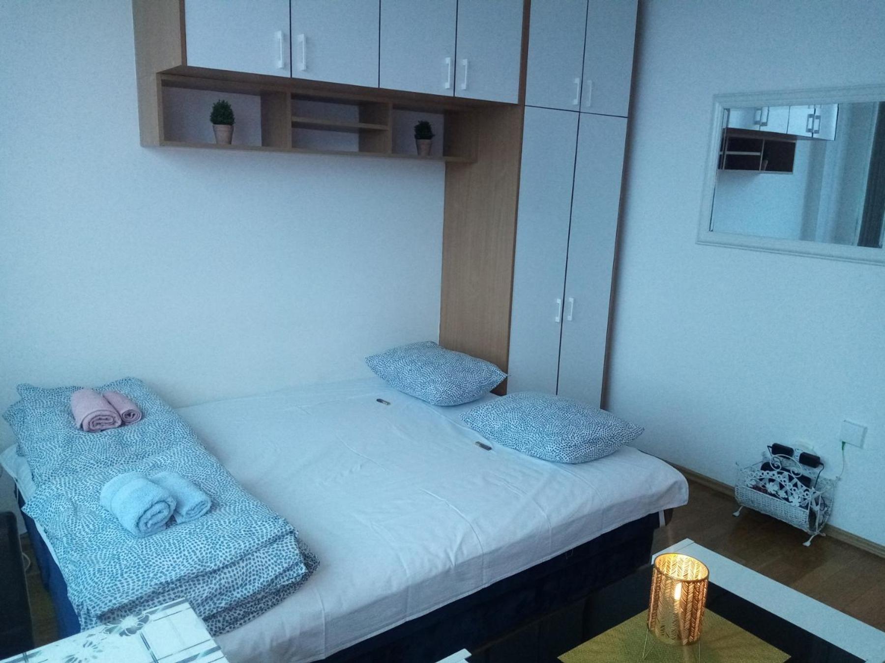 Central apartment with 24-7 building security view 3