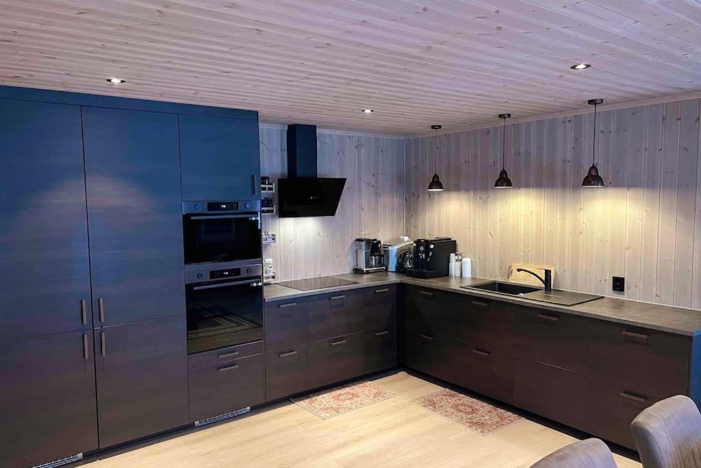 Lakefront Villa, exclusive leisure property near Vrådal Golf & Vrådal Panorama Ski center