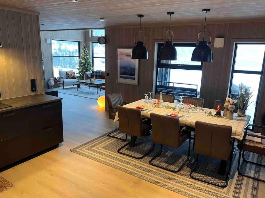 Lakefront Villa, exclusive leisure property near Vrådal Golf & Vrådal Panorama Ski center