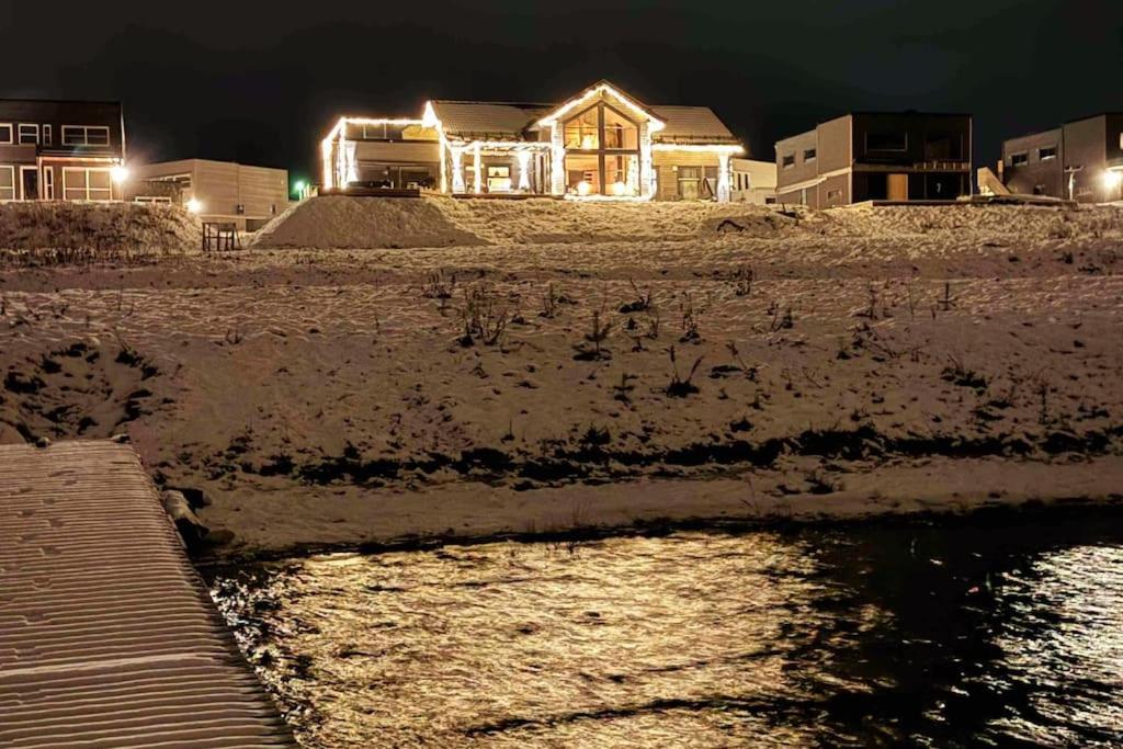 Lakefront Villa, exclusive leisure property near Vrådal Golf & Vrådal Panorama Ski center