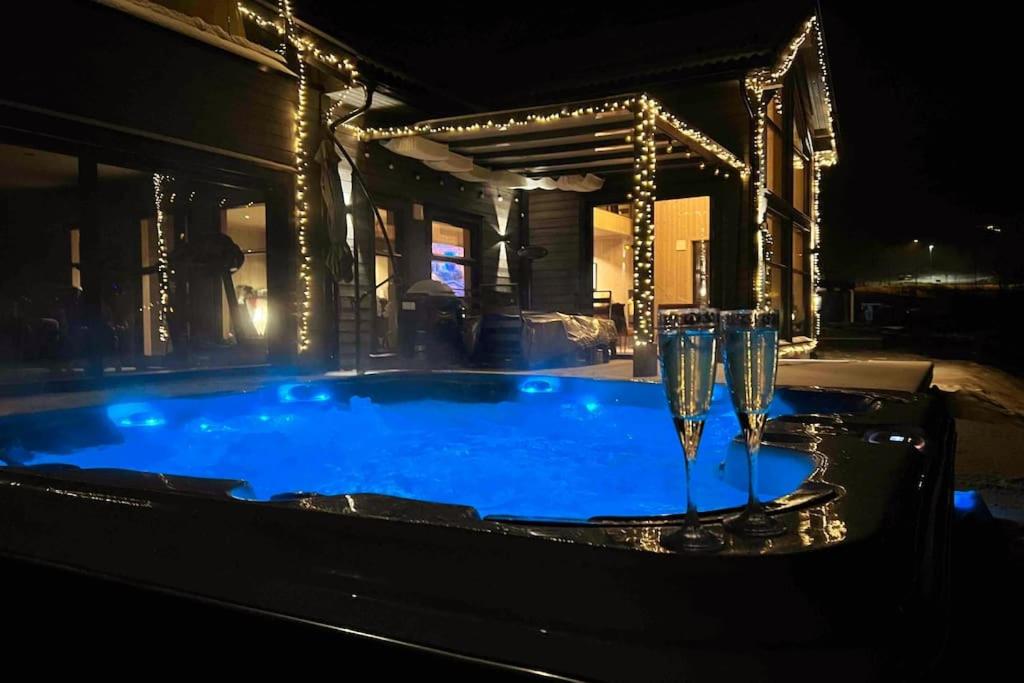 Lakefront Villa, exclusive leisure property near Vrådal Golf & Vrådal Panorama Ski center