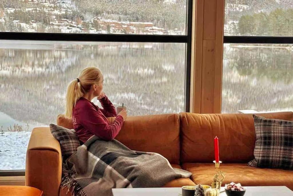 Lakefront Villa, exclusive leisure property near Vrådal Golf & Vrådal Panorama Ski center