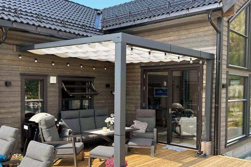 Lakefront Villa, exclusive leisure property near Vrådal Golf & Vrådal Panorama Ski center