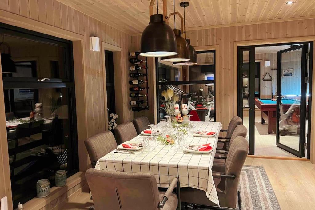 Lakefront Villa, exclusive leisure property near Vrådal Golf & Vrådal Panorama Ski center