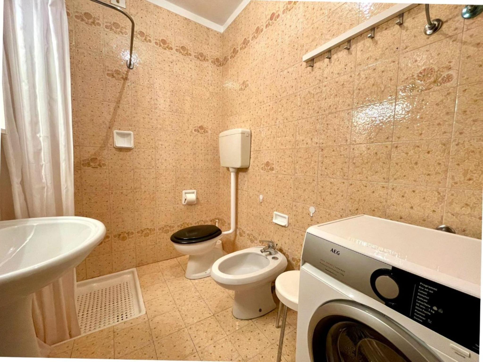 Spacious duplex near the beach