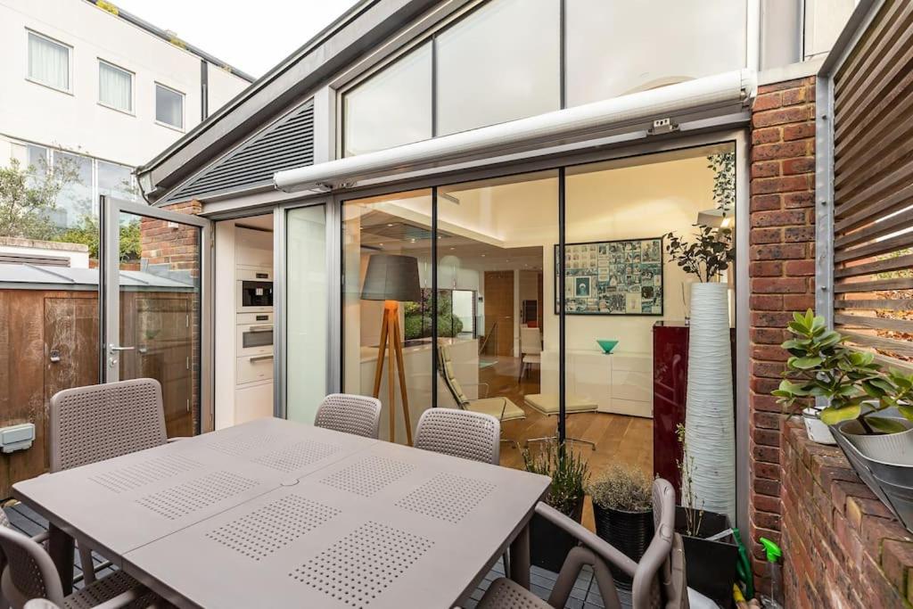 Stylish house with superb space