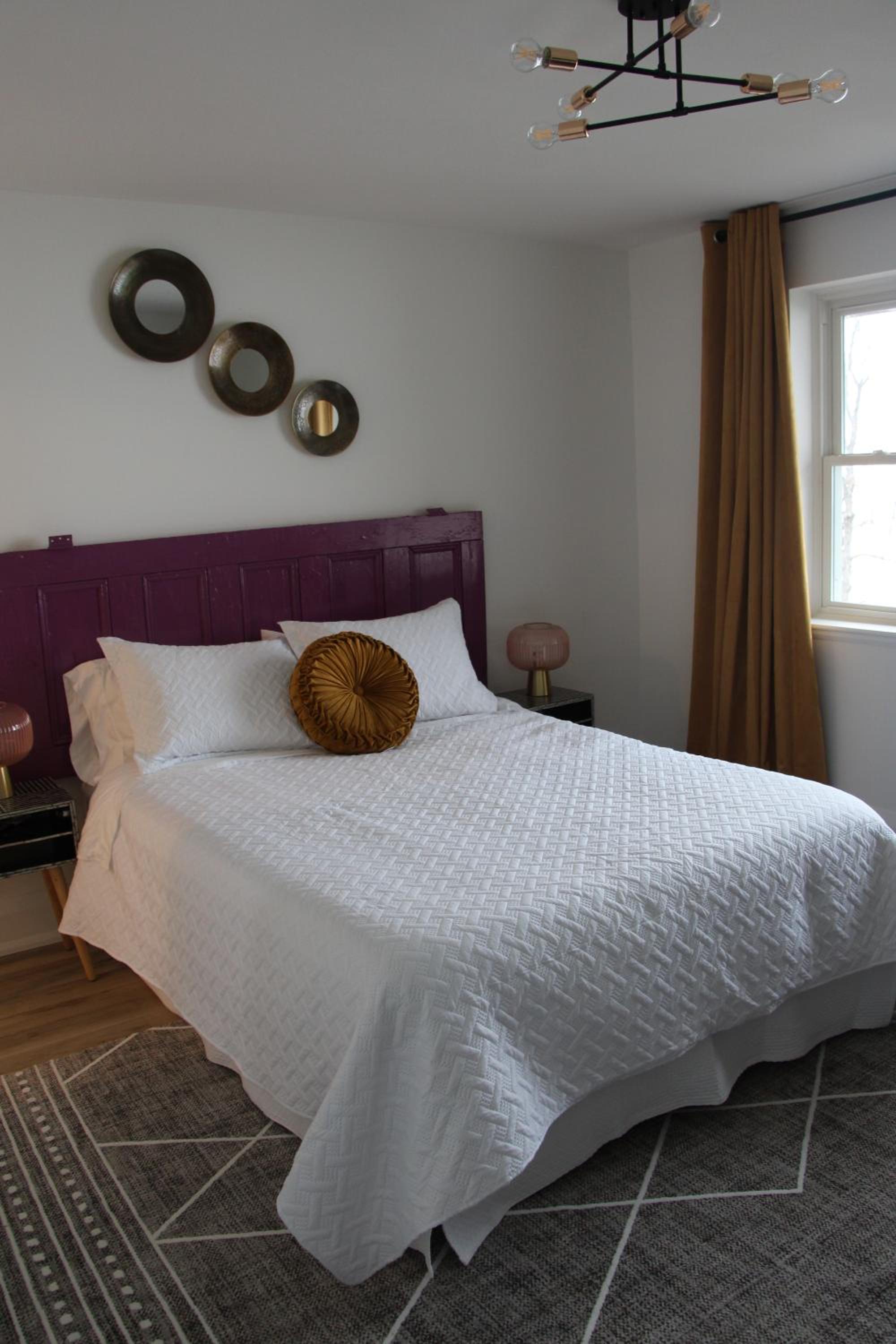 4 Guest Suite with Waterfront Views at Fancie's PEC - Suite 2
