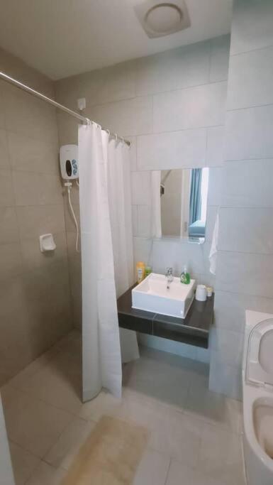 Cozy Sky Trees Bukit Indah Nflix HBO Disney l Pool B8
