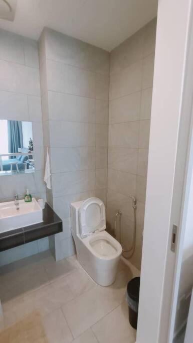 Cozy Sky Trees Bukit Indah Nflix HBO Disney l Pool B8