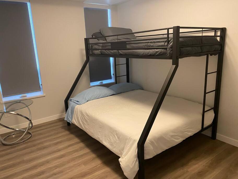 Spacious 2-bed, 2-bath condo in downtown Kelowna!