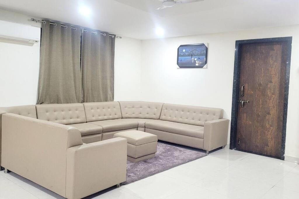 Terrace Party House with Bedroom,Kitchen and playarea view 4