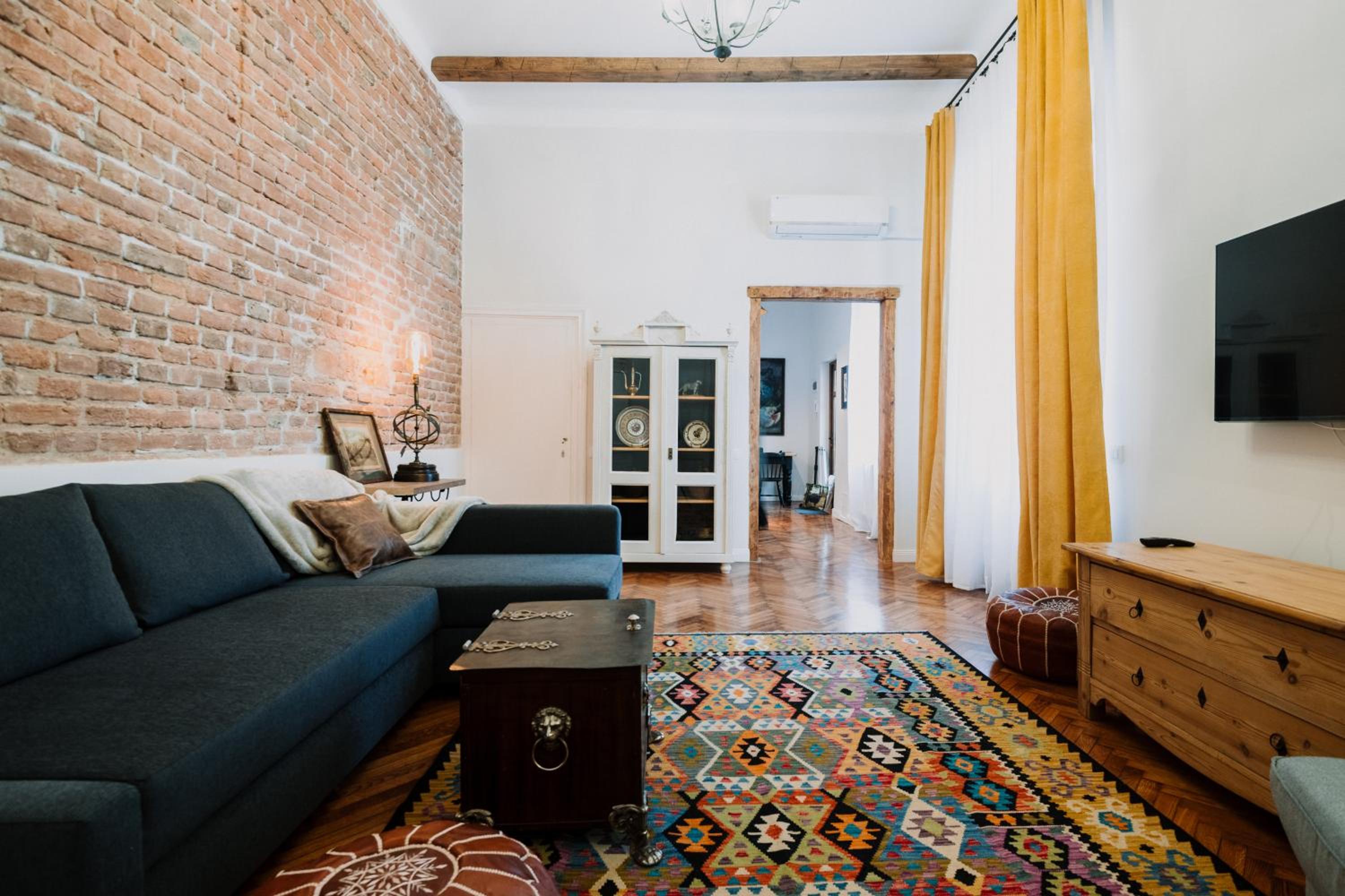 Old Town Central Apartment view 5
