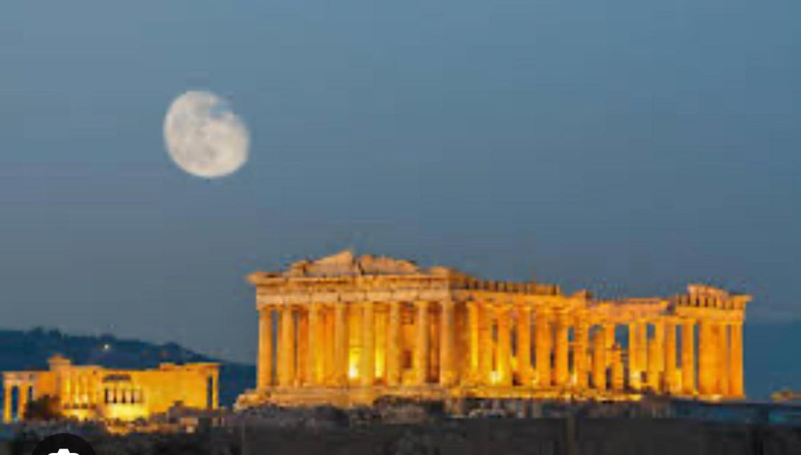 Aiolos luxury metro Acropolis suite 7 near museum of modern art
