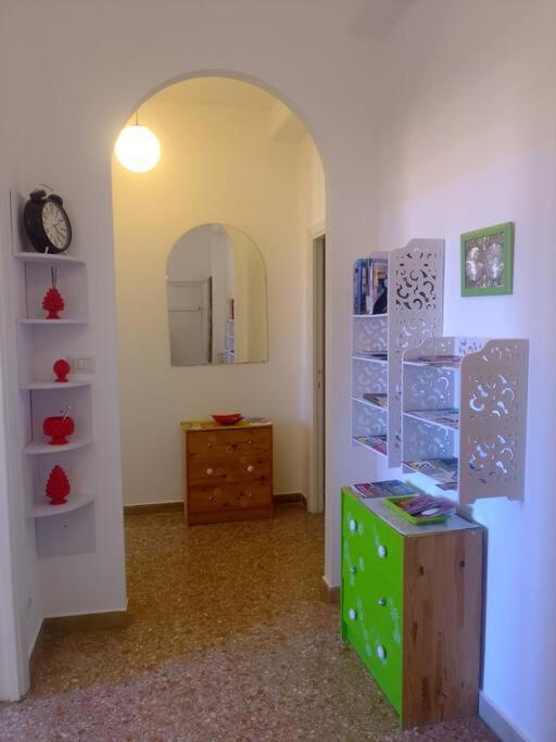 Aura Home Grazioso Appartamento a Pochi Passi dalla Metro A e C