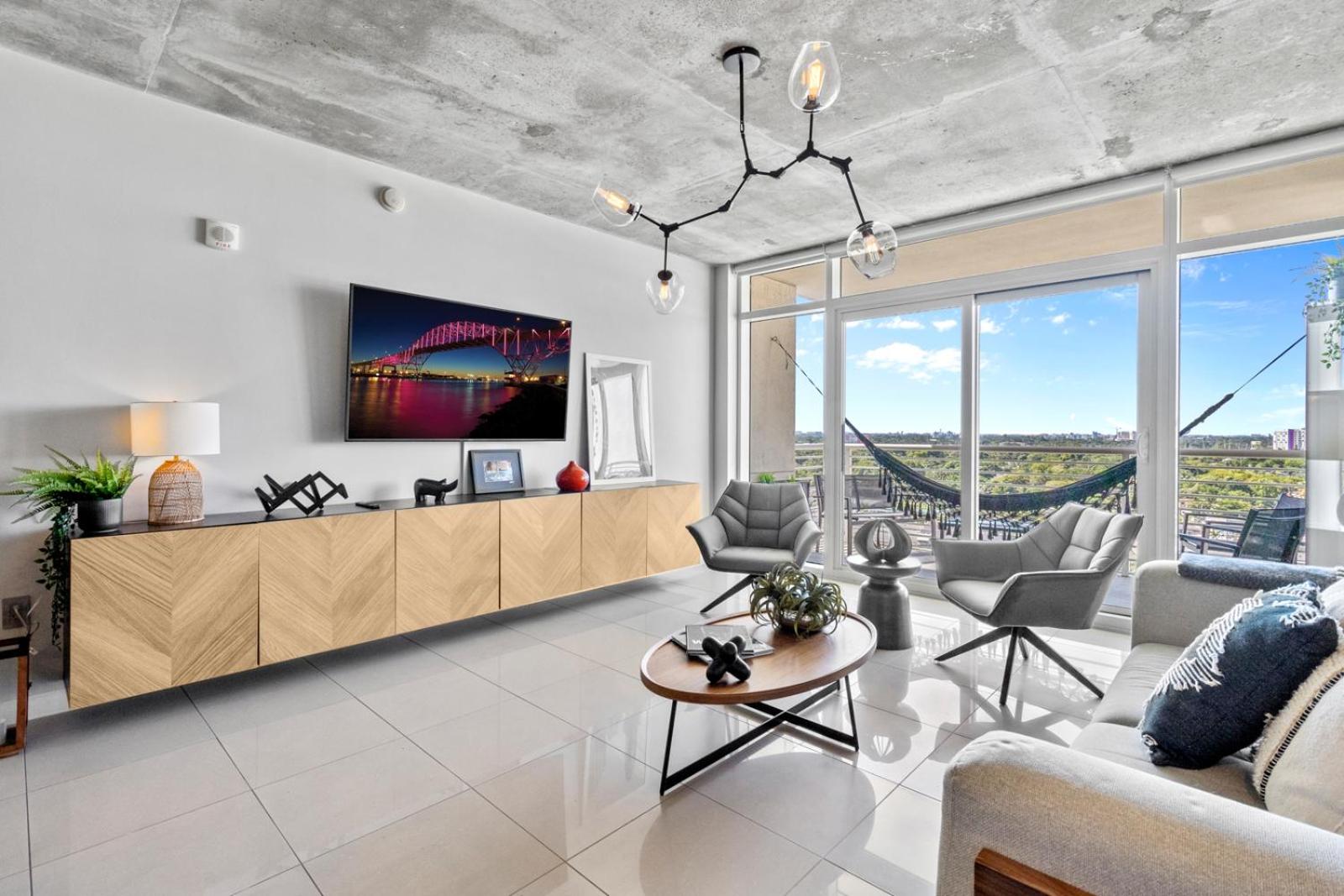 Quiet & central Apt in Midtown Miami