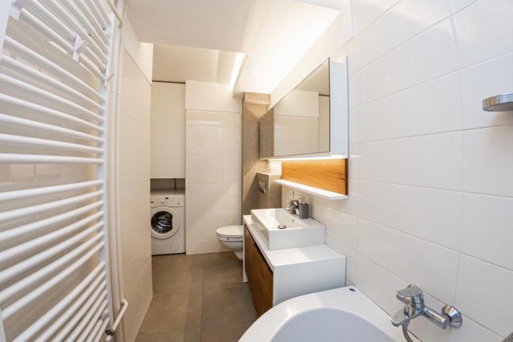 KAN Suites 1