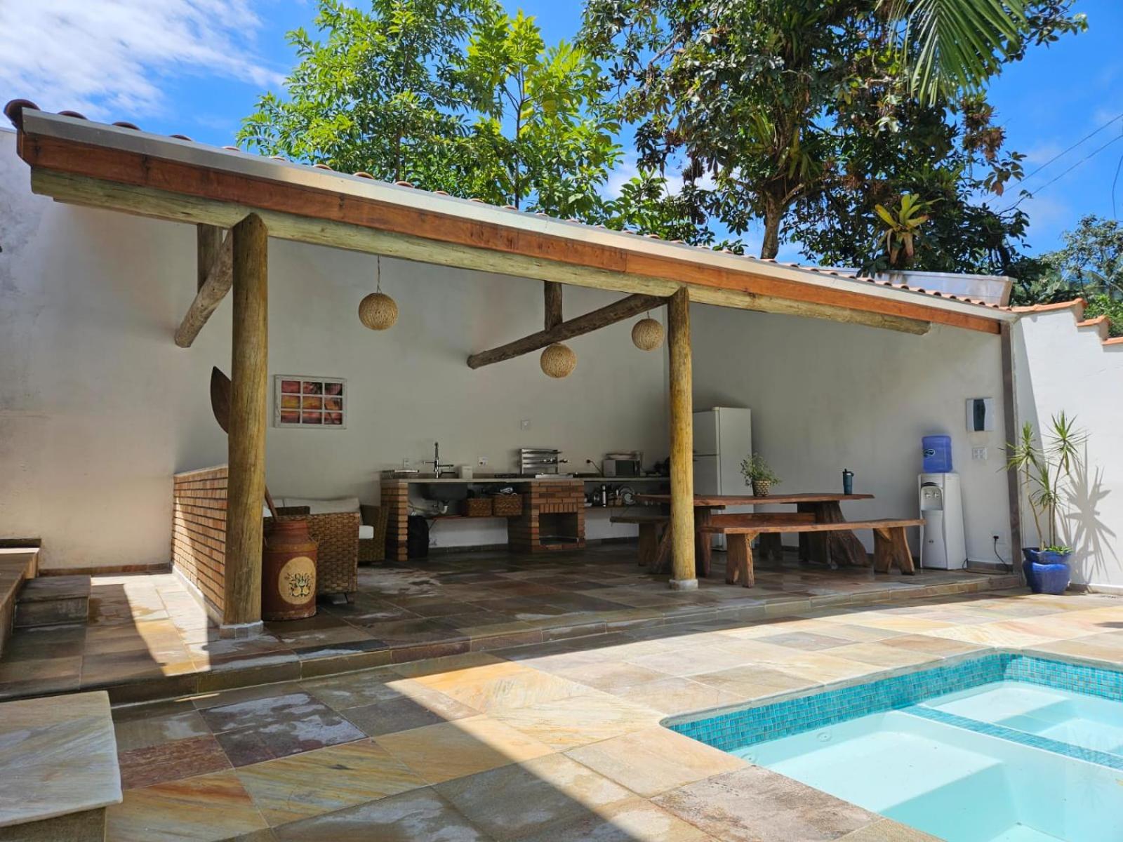Imperdível! Casa com piscina 3 quartos Itamambuca