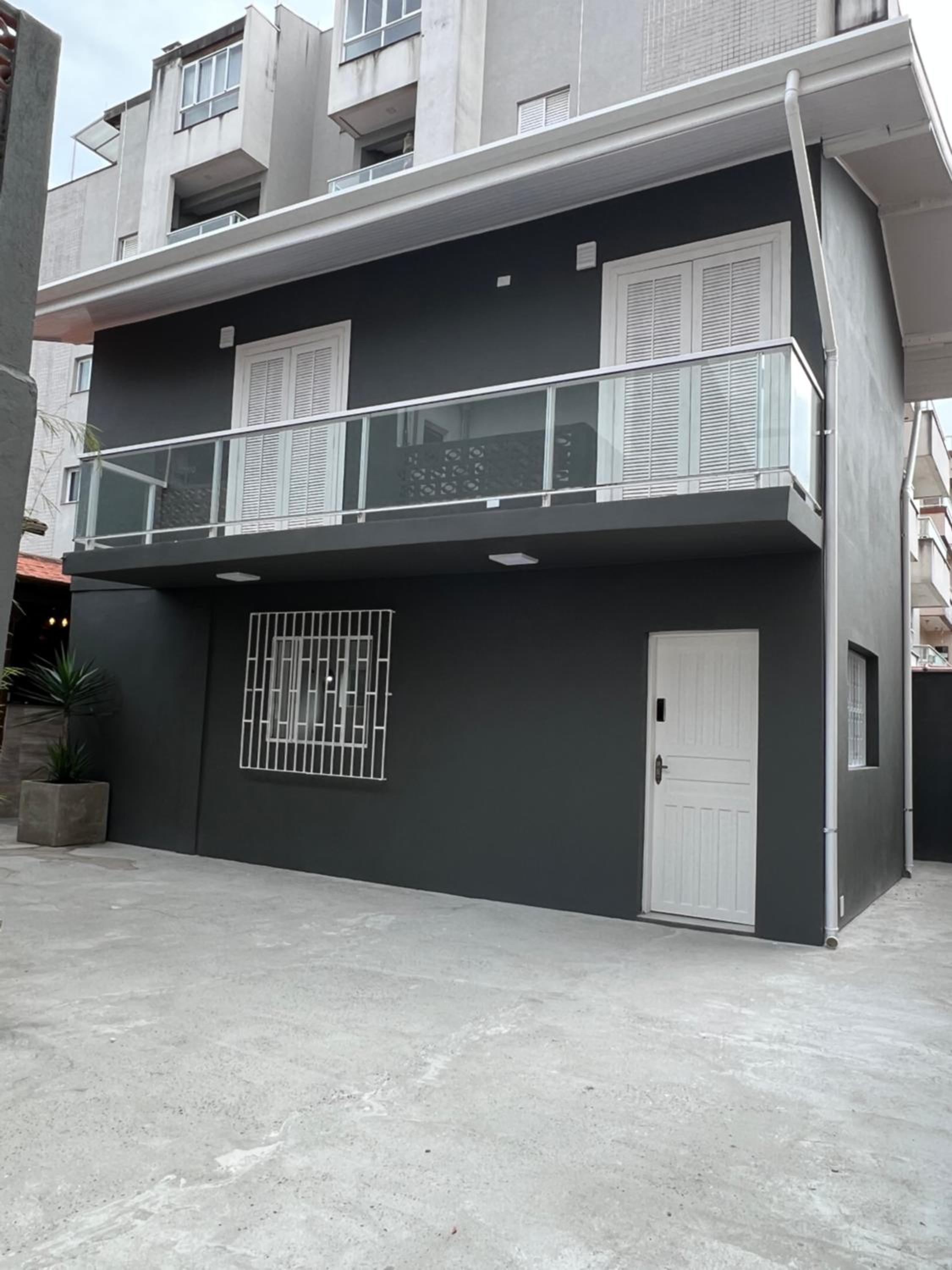 Casa nova Itagua , há 3 minutos da Praia Grande