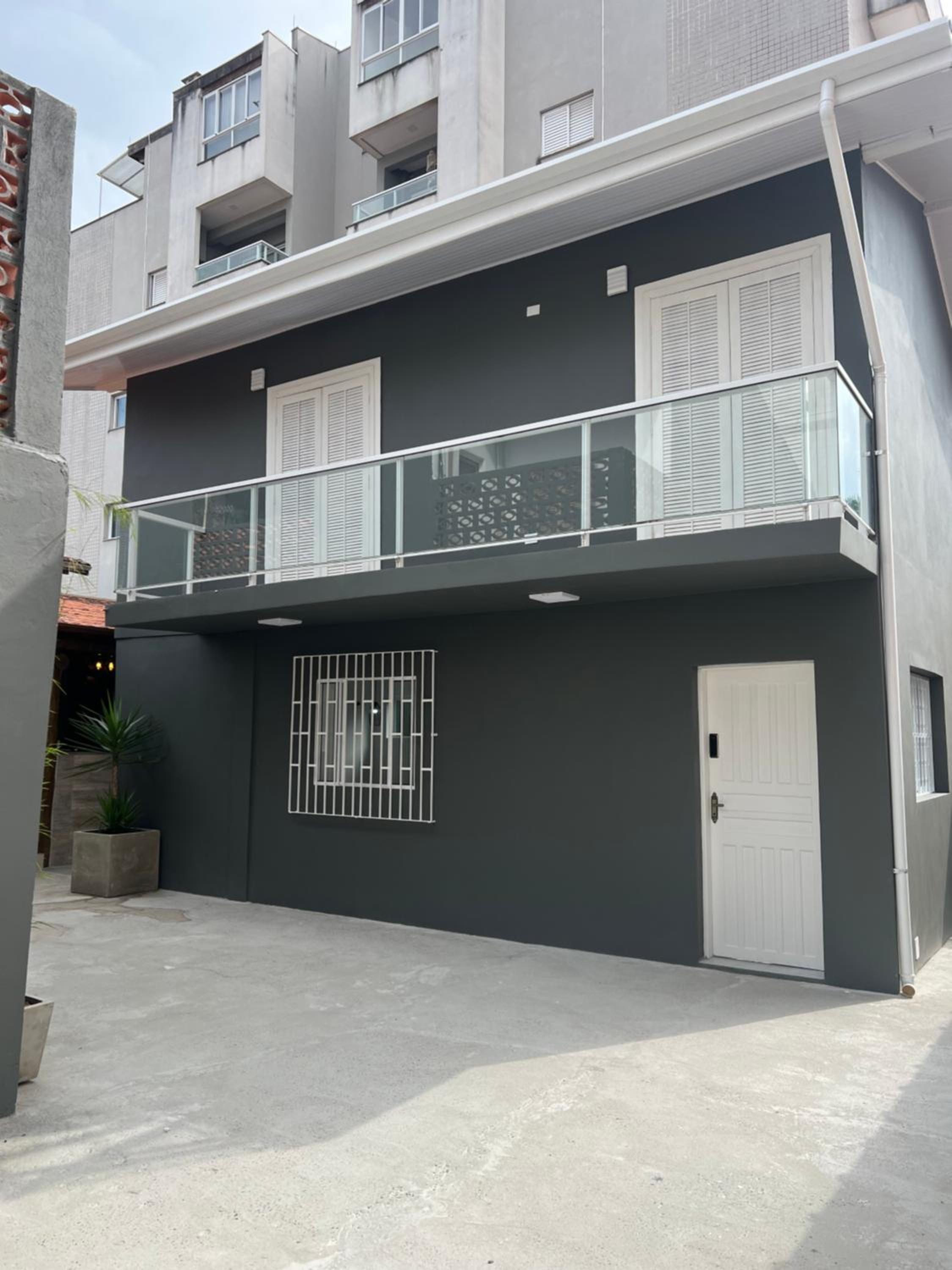 Casa nova Itagua , há 3 minutos da Praia Grande