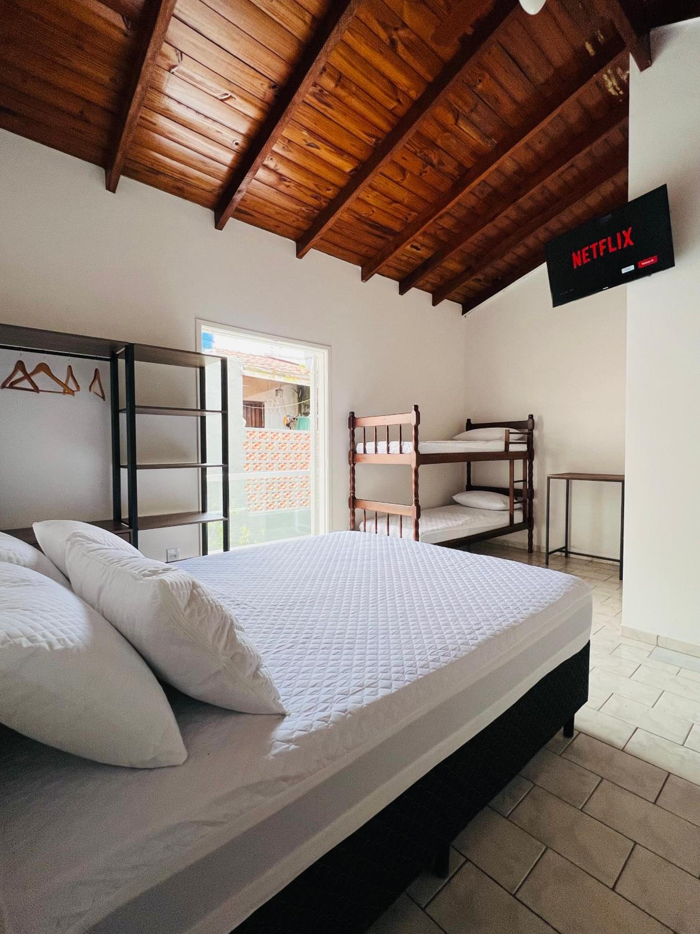 Casa nova Itagua , há 3 minutos da Praia Grande