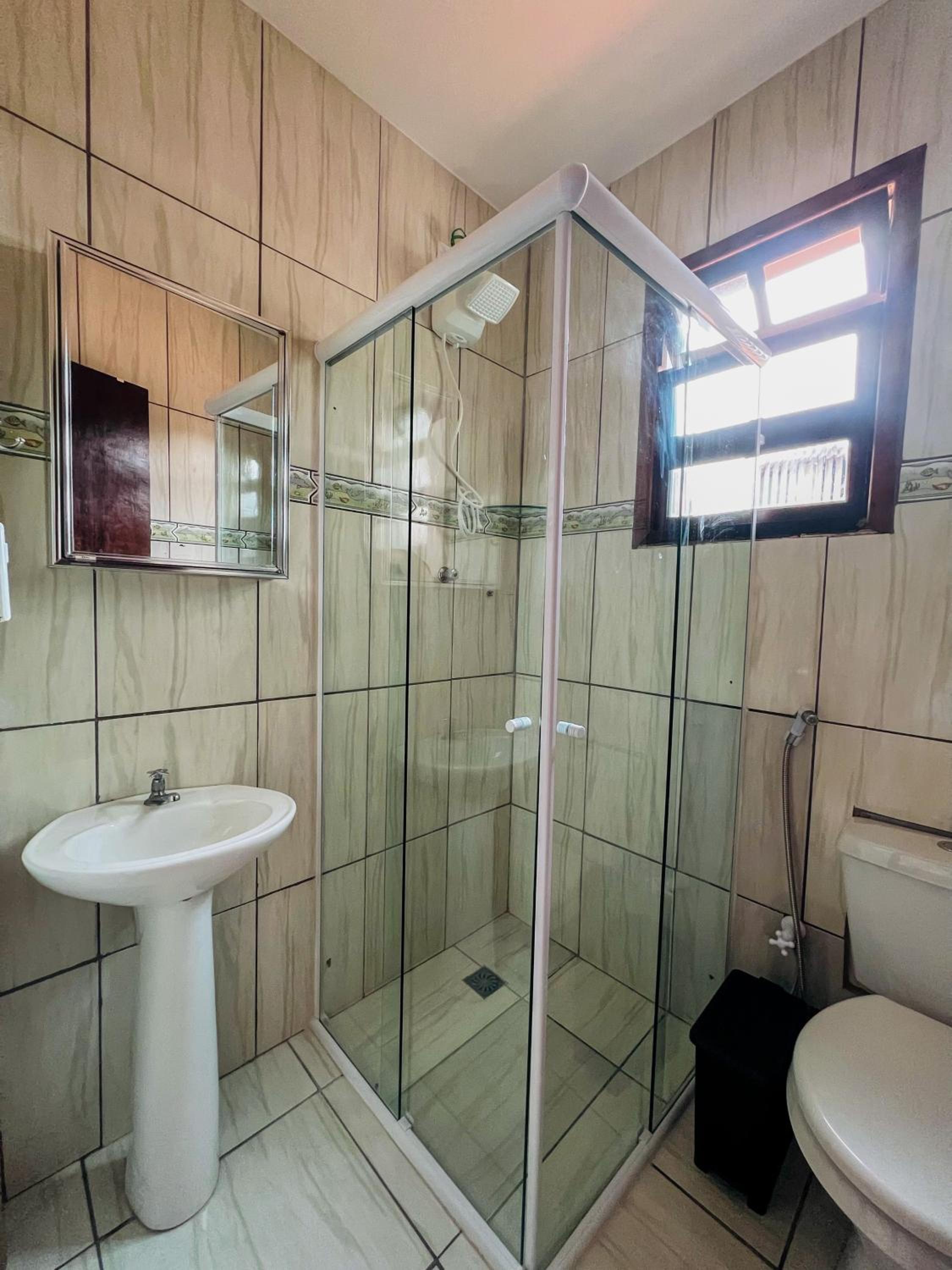 Casa nova Itagua , há 3 minutos da Praia Grande