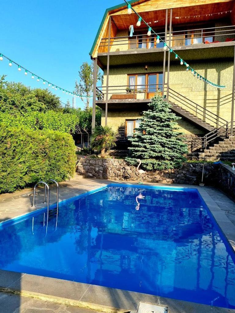 Villa Qeroli Saguramo
