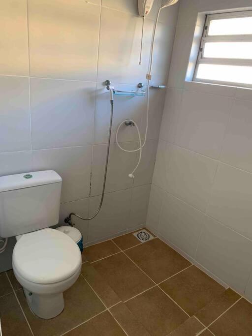 Casa 6 quartos, 3 suítes 4 banheiros