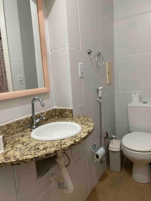 Casa 6 quartos, 3 suítes 4 banheiros
