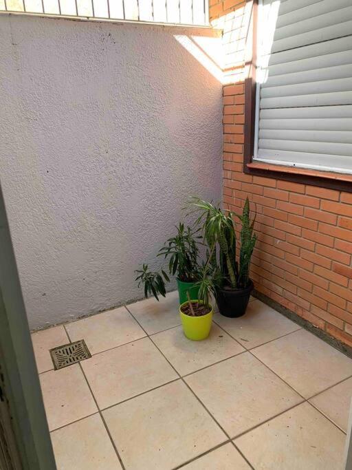 Casa 6 quartos, 3 suítes 4 banheiros