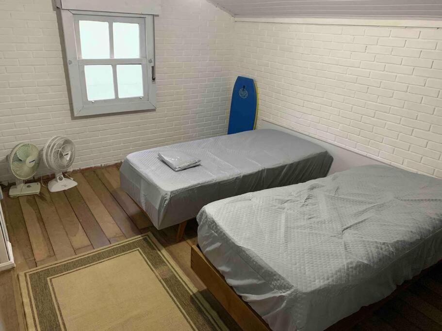Casa 6 quartos, 3 suítes 4 banheiros