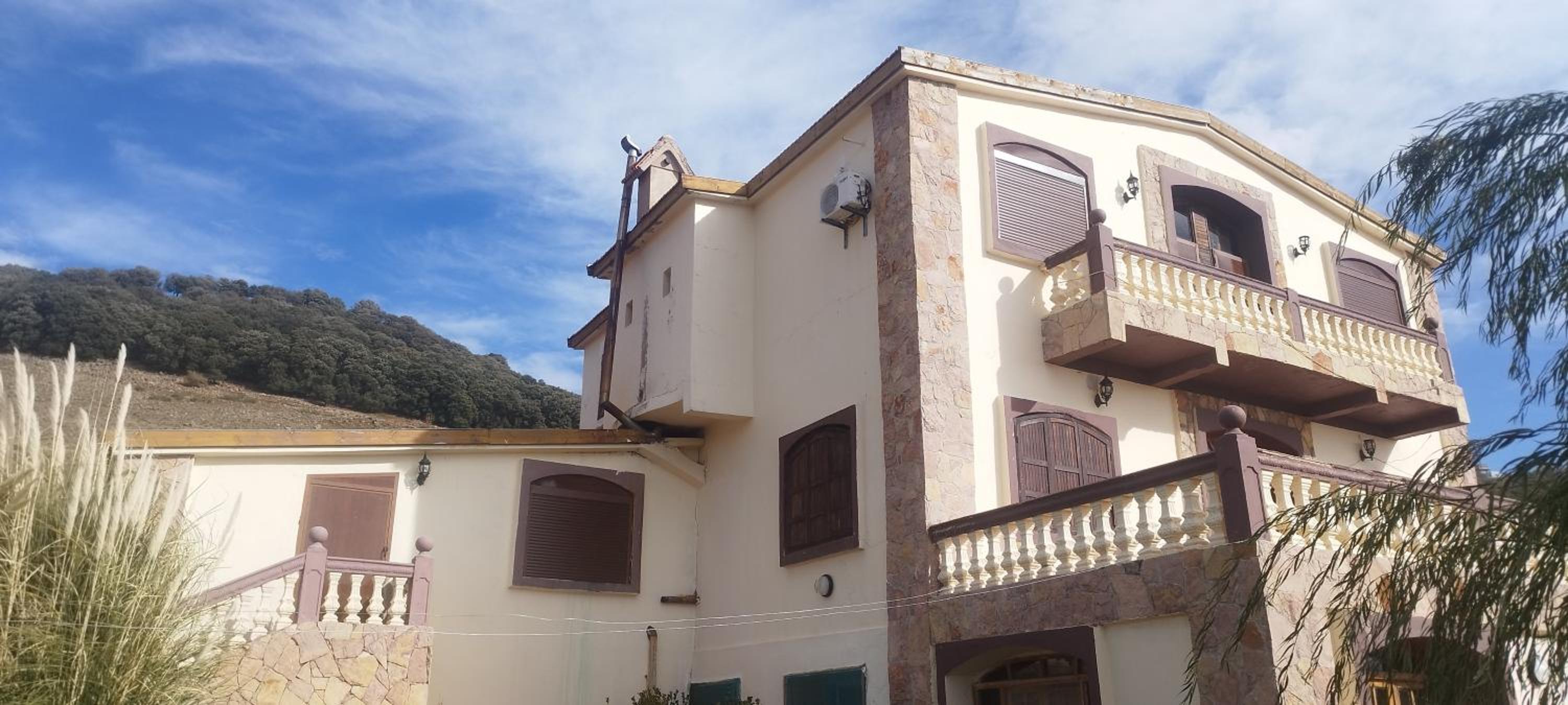 La Rose Blanche view 4