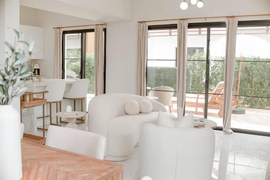 Organic Luxury Villa With Pool & Beach Access view 3