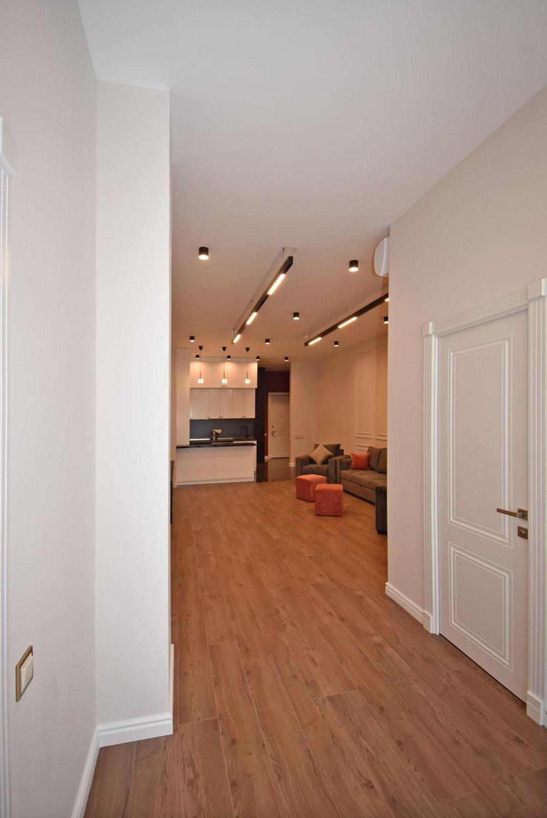 Deluxe 2 Bedroom, 2Bathroom Apartment in the Middle of City Center, New Building