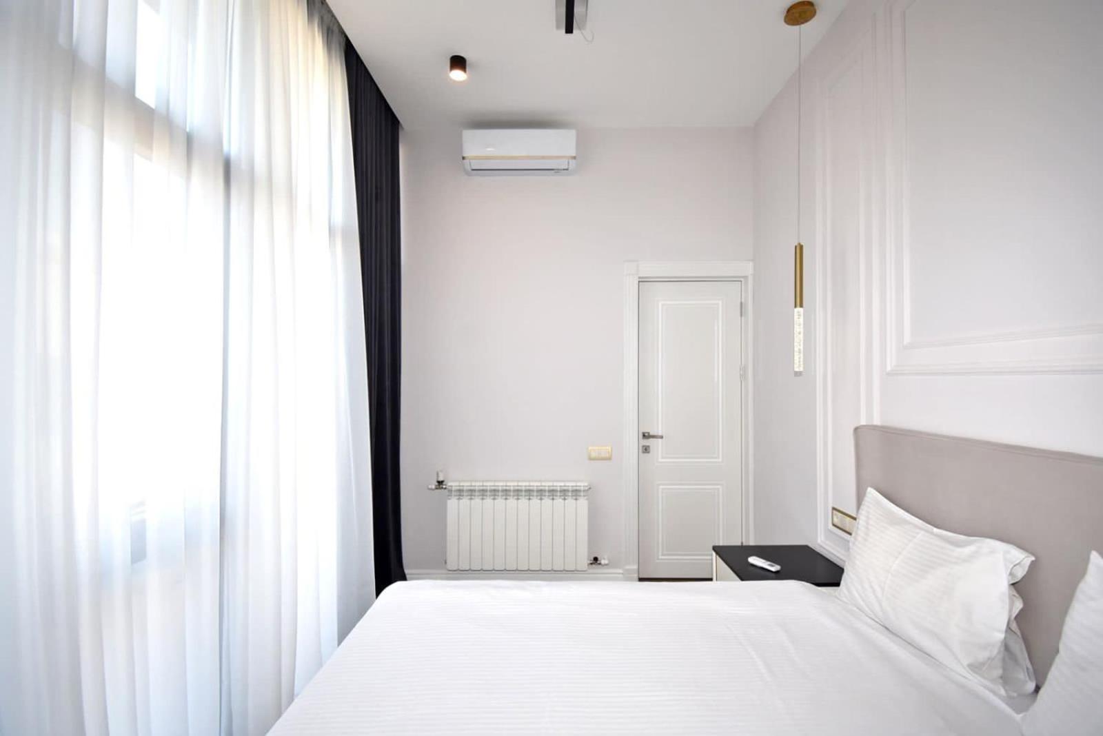 Deluxe 2 Bedroom, 2Bathroom Apartment in the Middle of City Center, New Building