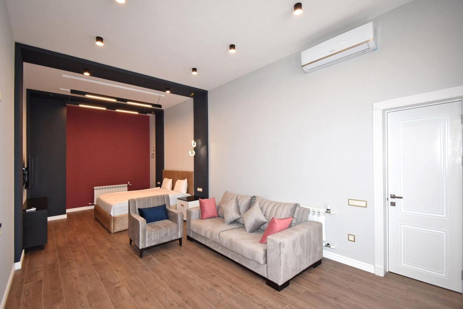 Yerevan Vacations - Deluxe 2 Bedroom, 2Bathroom Apartment in the Middle of City Center, New Building - Property Image 2
