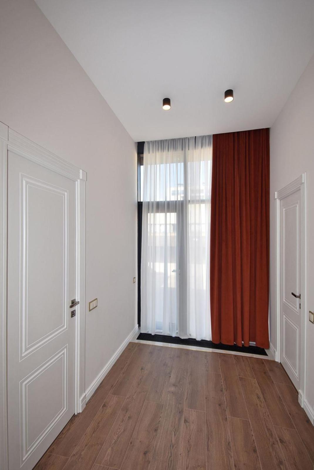 Deluxe 2 Bedroom, 2Bathroom Apartment in the Middle of City Center, New Building