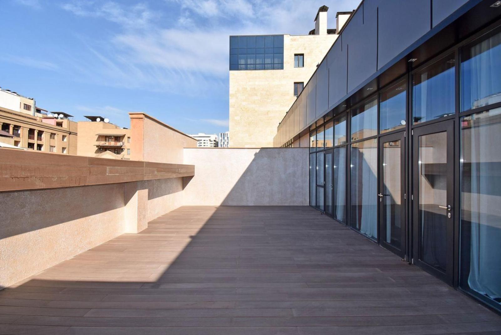 Deluxe 2 Bedroom, 2Bathroom Apartment in the Middle of City Center, New Building