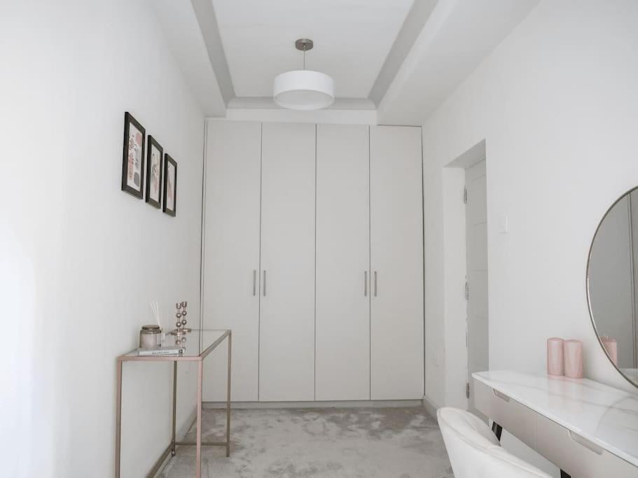 Super Spacious 3 Bedroom and 3 Bathroom Apartment