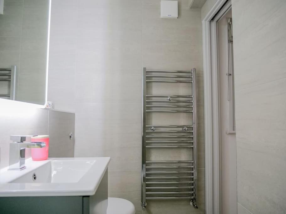 Super Spacious 3 Bedroom and 3 Bathroom Apartment