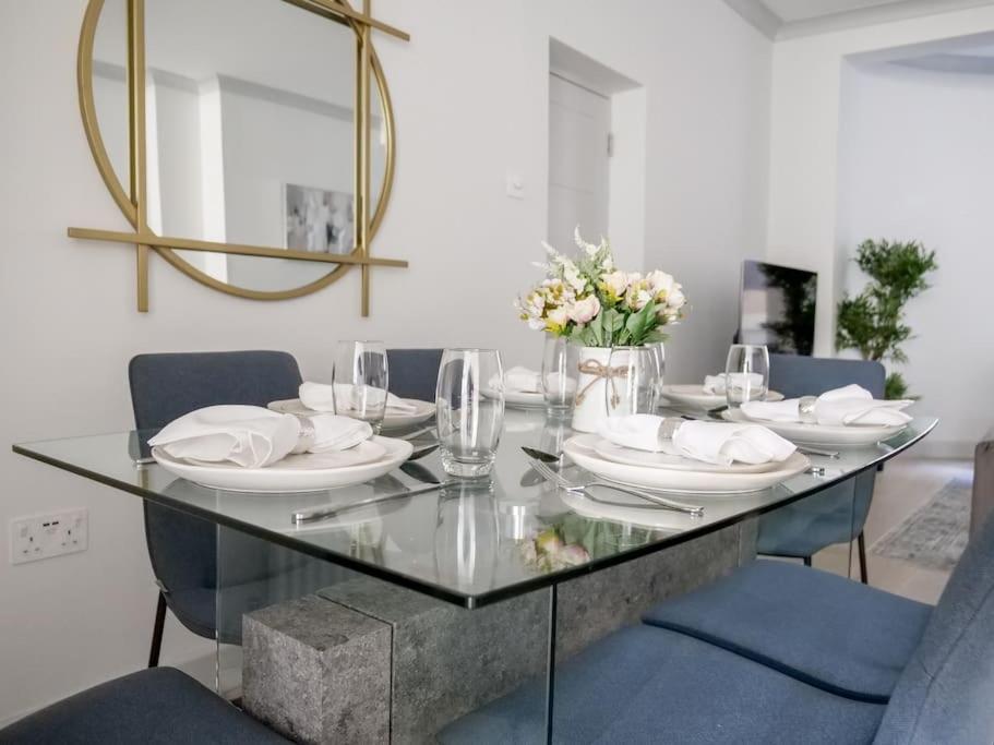 Super Spacious 3 Bedroom and 3 Bathroom Apartment