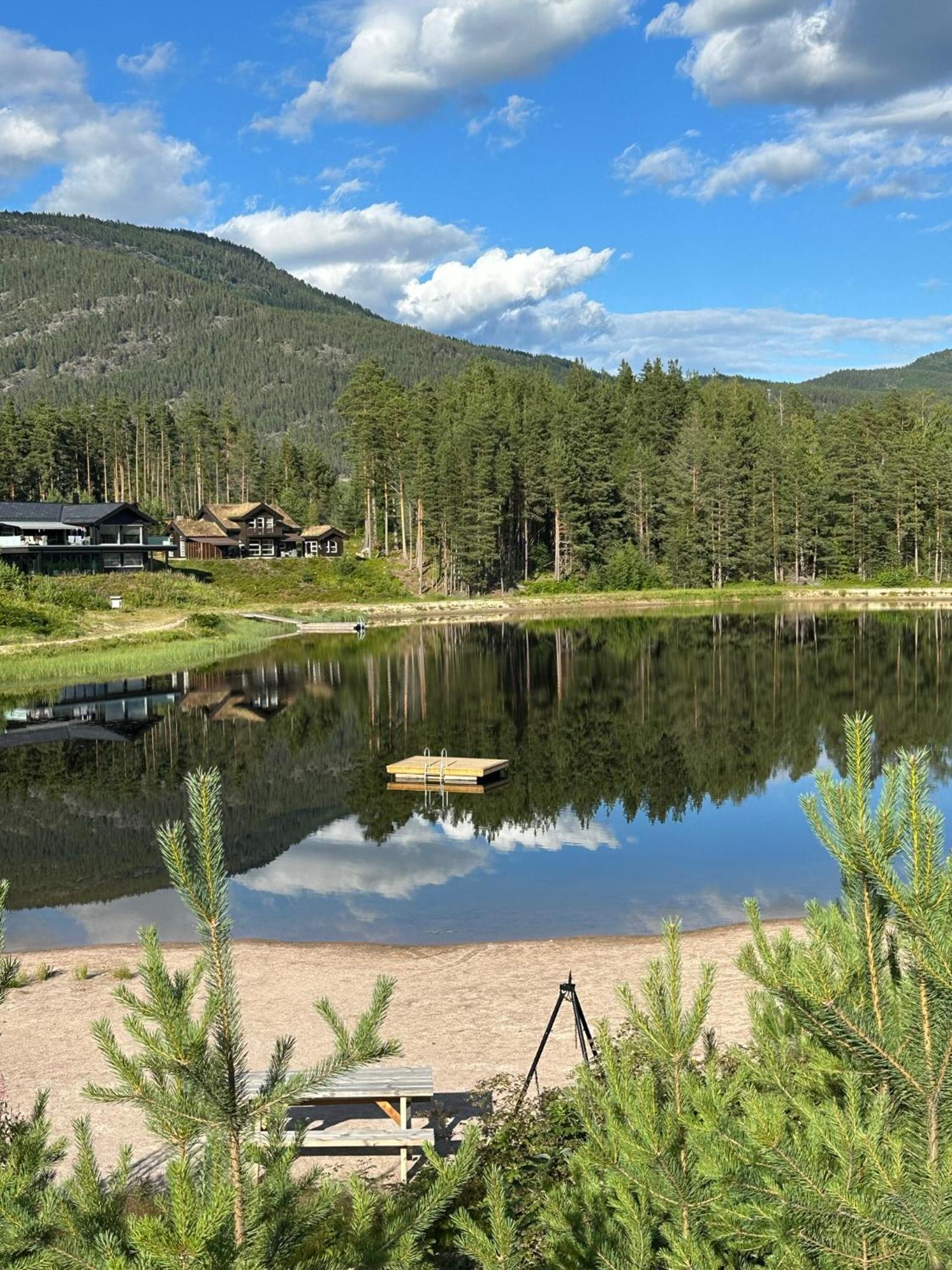 Lakefront Villa, exclusive leisure property near Vrådal Golf & Vrådal Panorama Ski center