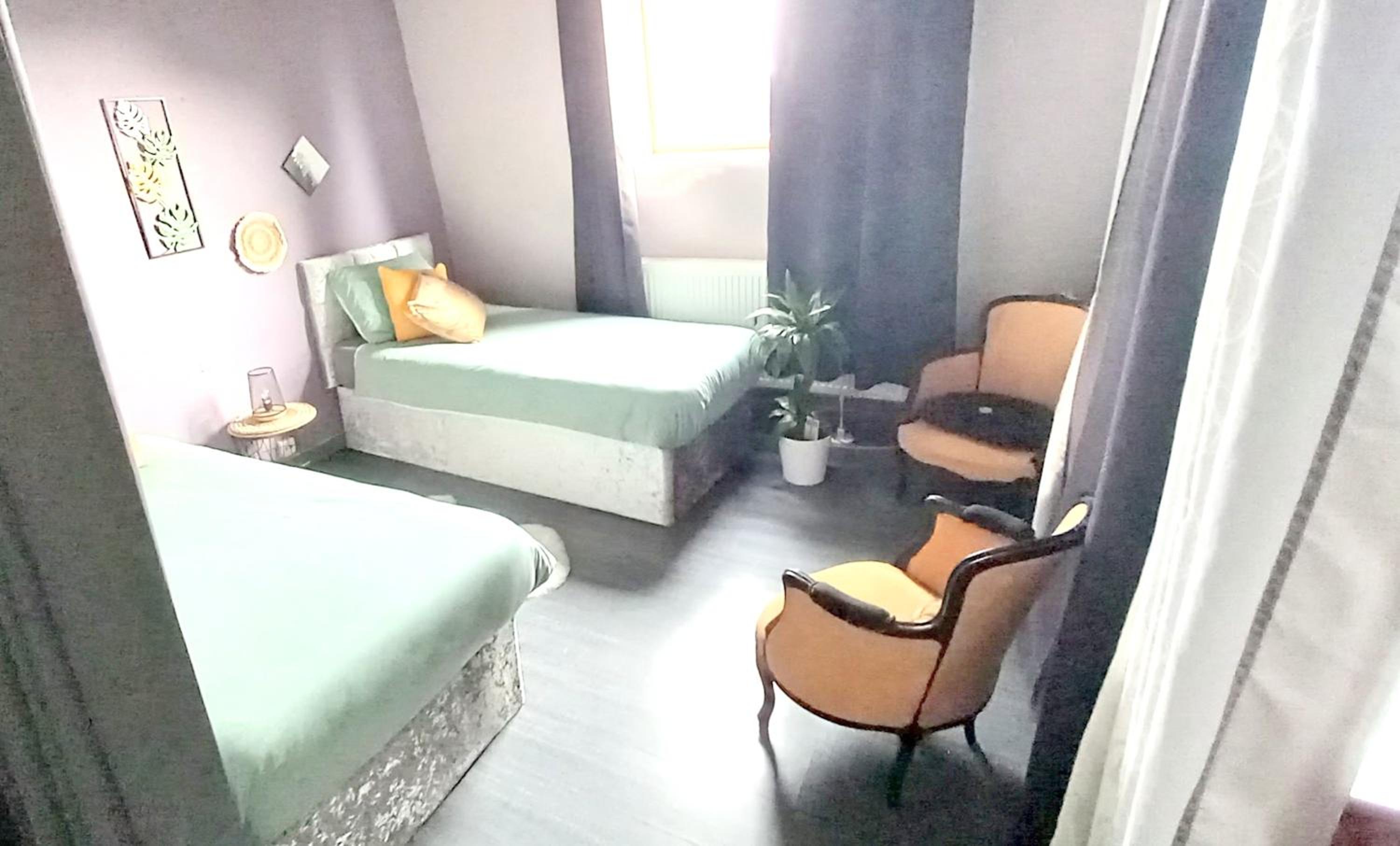 Spacious apartment in Frameries 94 m² with parking includeda