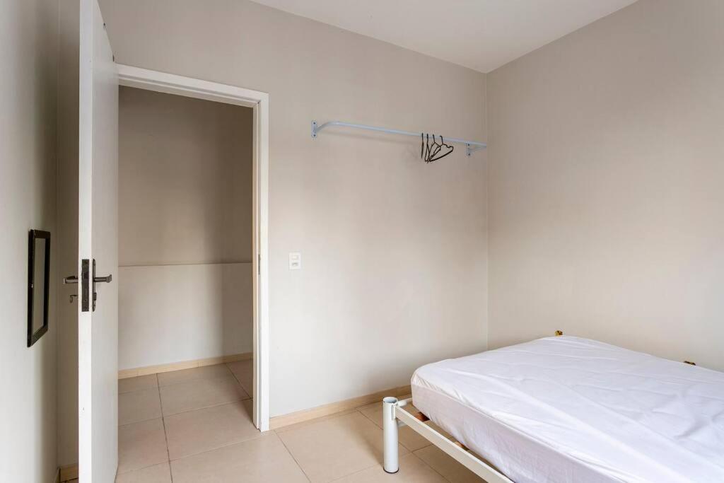 Apartamento Novo Próximo ao Mar, C/ Garagem Grande