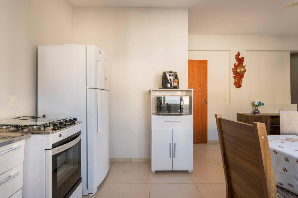 Apartamento Novo Próximo ao Mar, C/ Garagem Grande