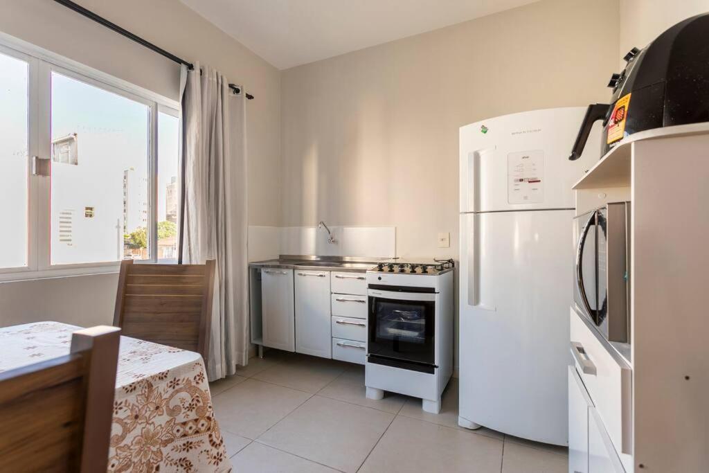 Apartamento Novo Próximo ao Mar, C/ Garagem Grande